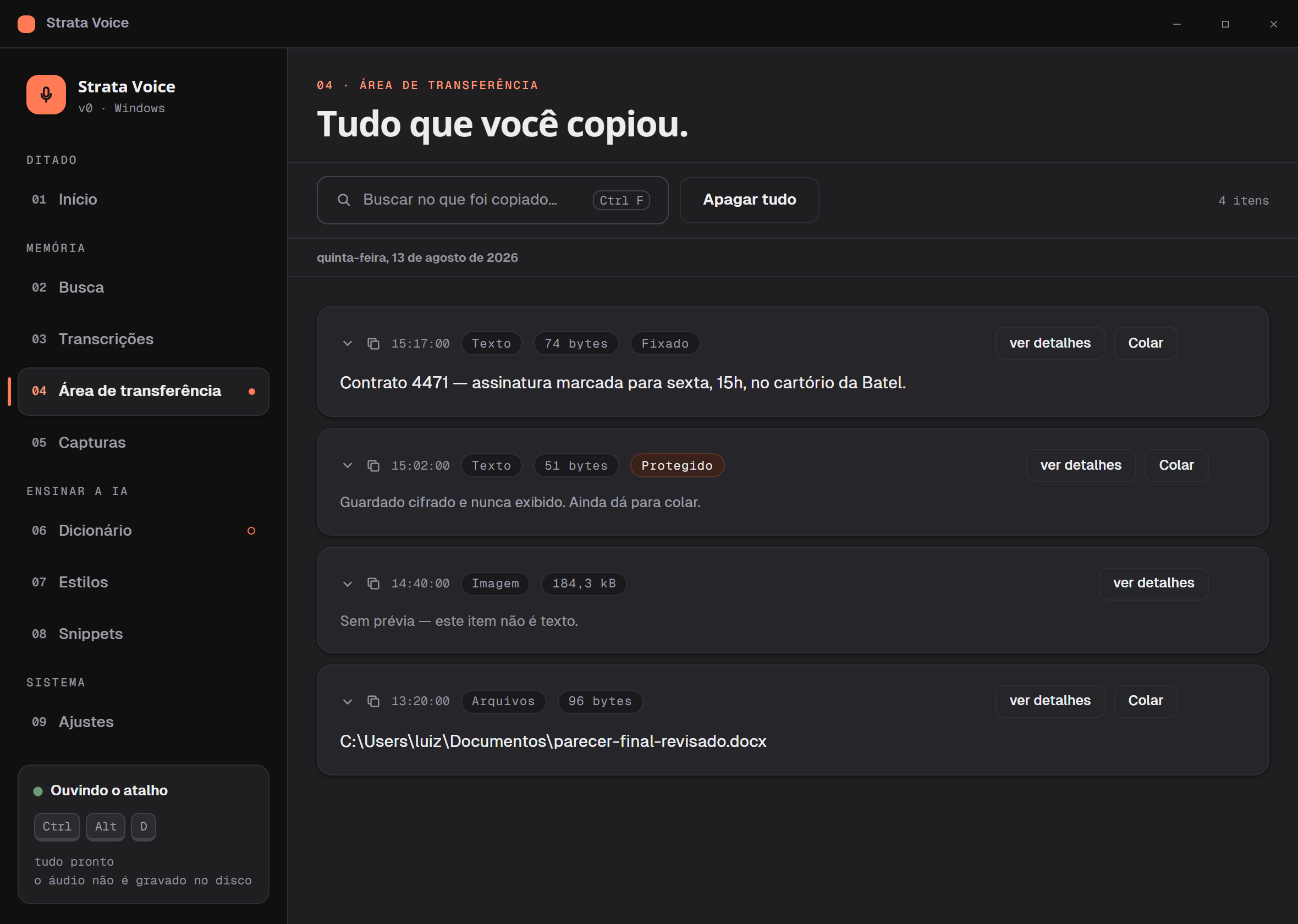 A tela de Área de transferência do Strata Voice, com itens de texto, imagem e arquivos, um marcado como Fixado e outro como Protegido.